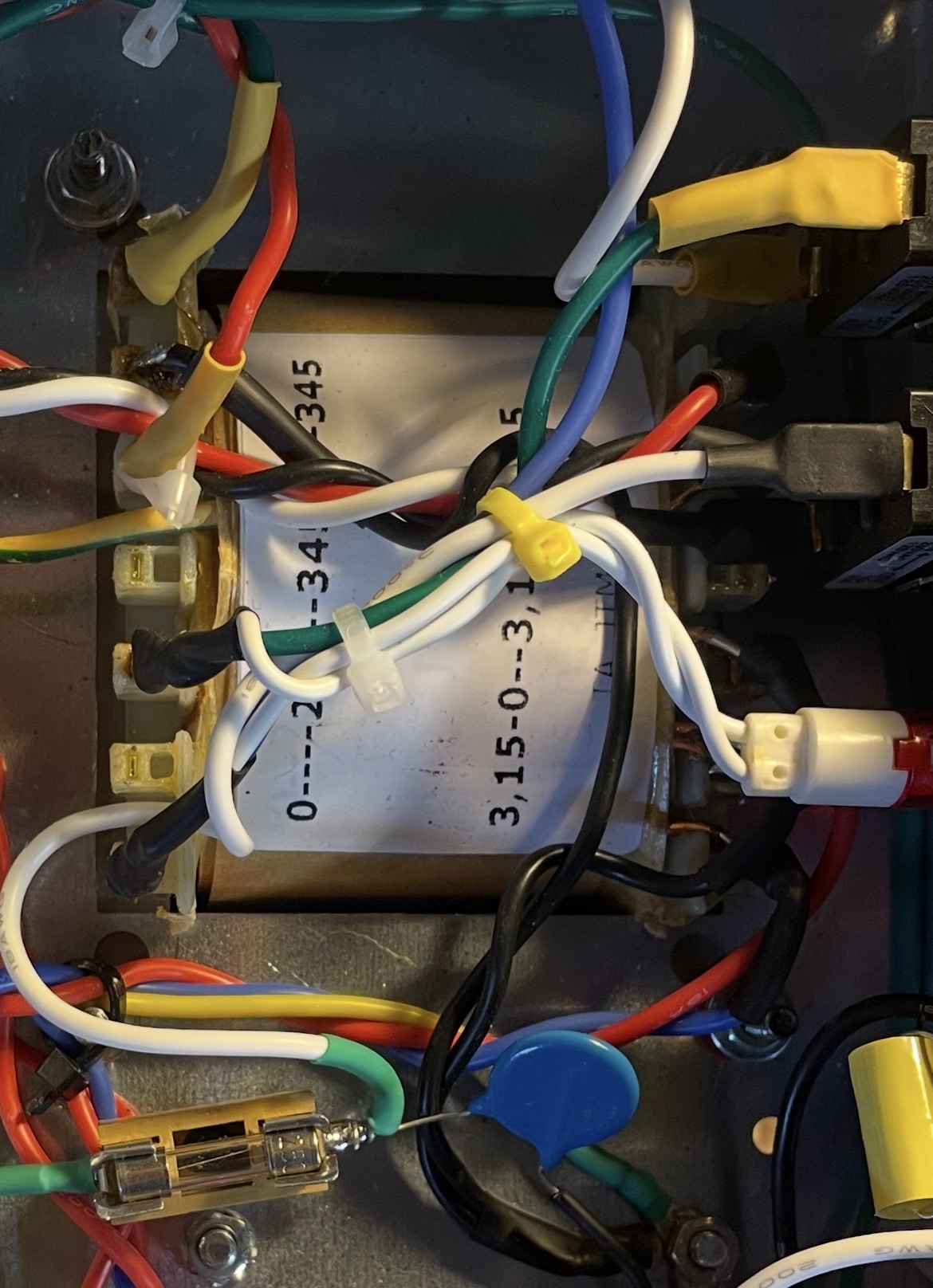 Dettaglio interno chassis – Rainbow Amplification