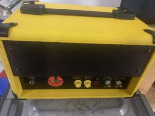 Progetto custom giallo e nero – Rainbow Amplification