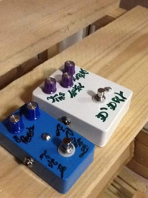 Pedale artigianale – dettaglio – Rainbow Amplification