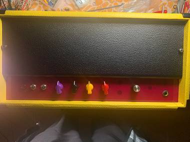 Testata Rainbow accesa – Rainbow Amplification